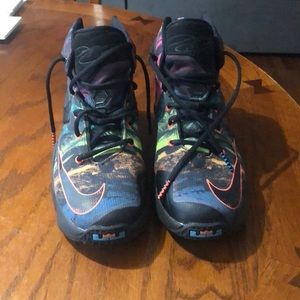 Lebron XIII Multi-Color - Youth 7